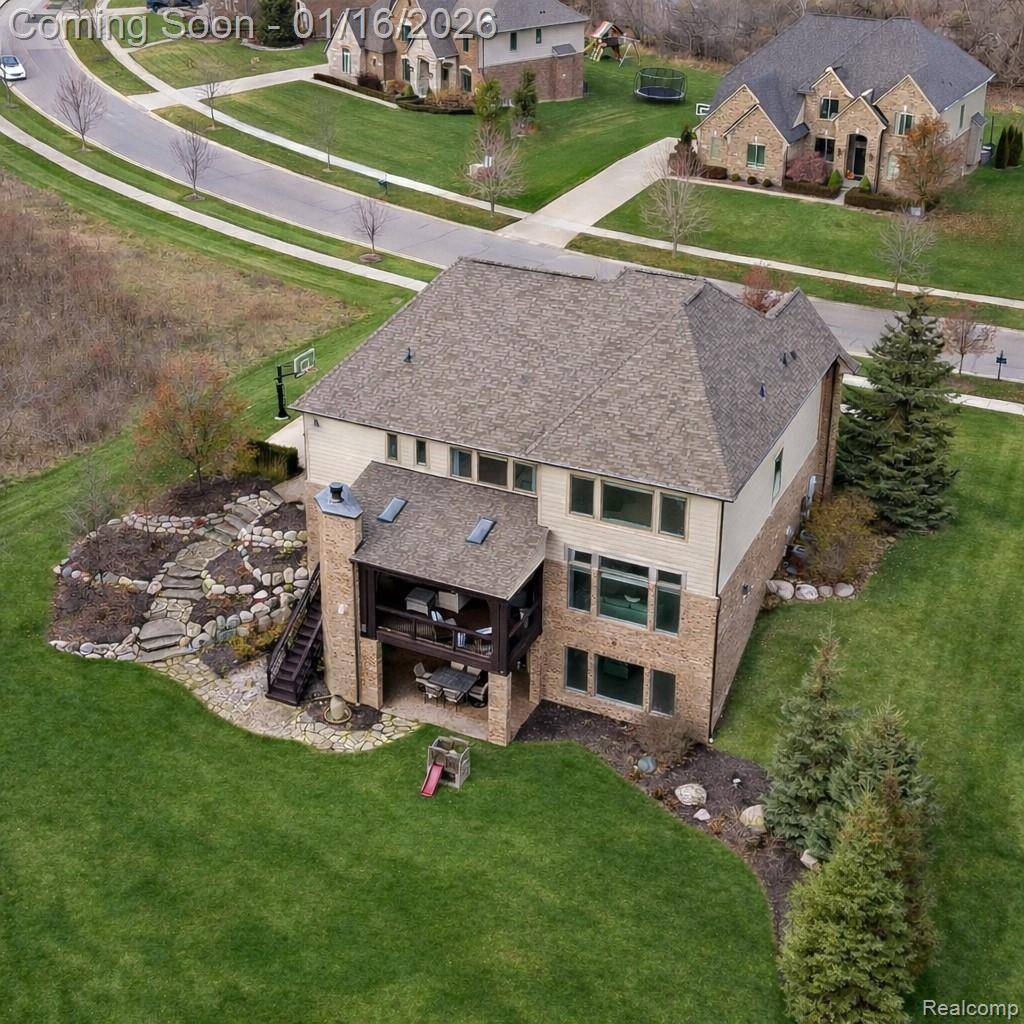 Oakland, MI 48363,3575 Royal Berkshire LN