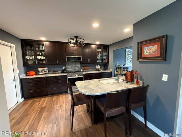 Milford, MI 48381,674 Summit Ridge DR