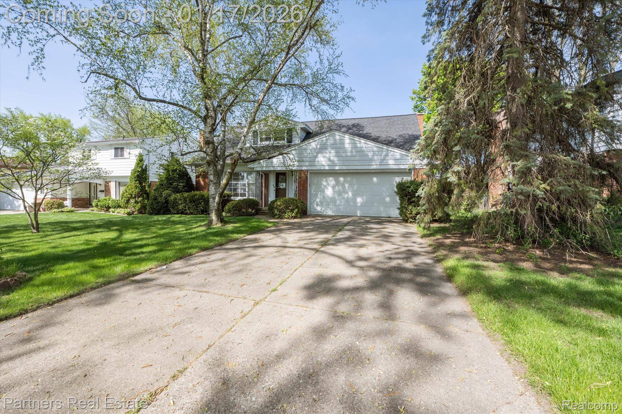 Southfield, MI 48076,28445 Fontana DR