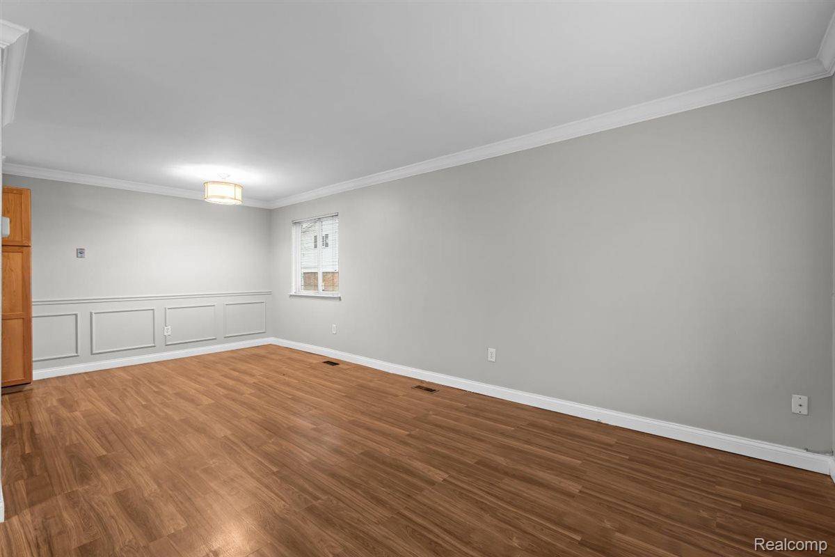 Utica, MI 48317,2092 Orchard Crest ST