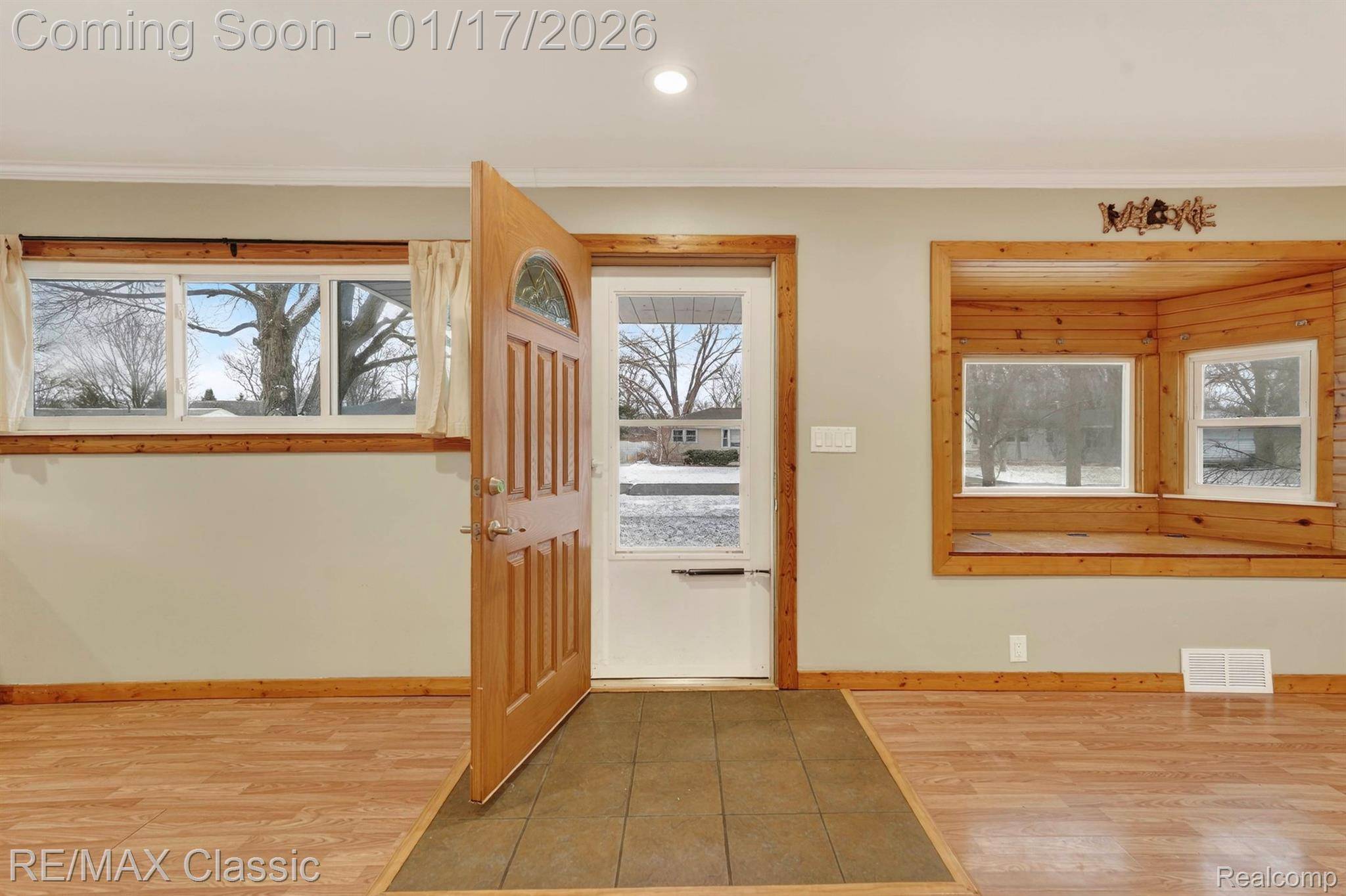 Waterford, MI 48327,7346 S Shaker DR