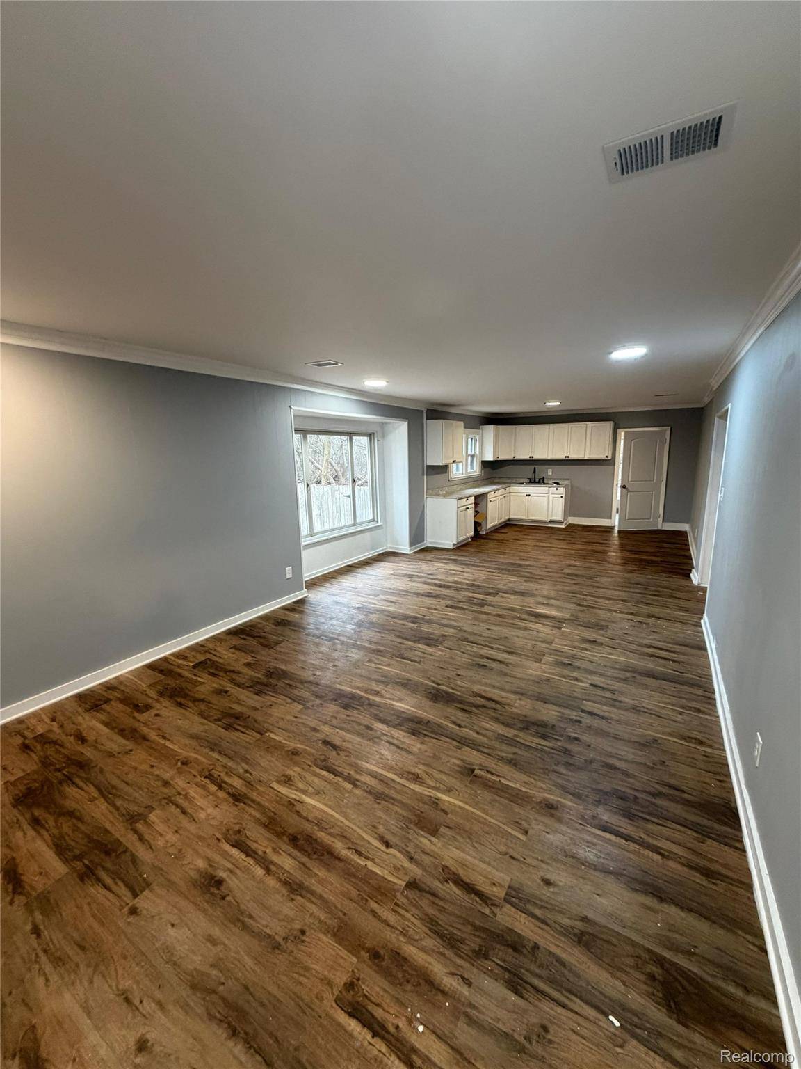 Detroit, MI 48219,19335 Lenore