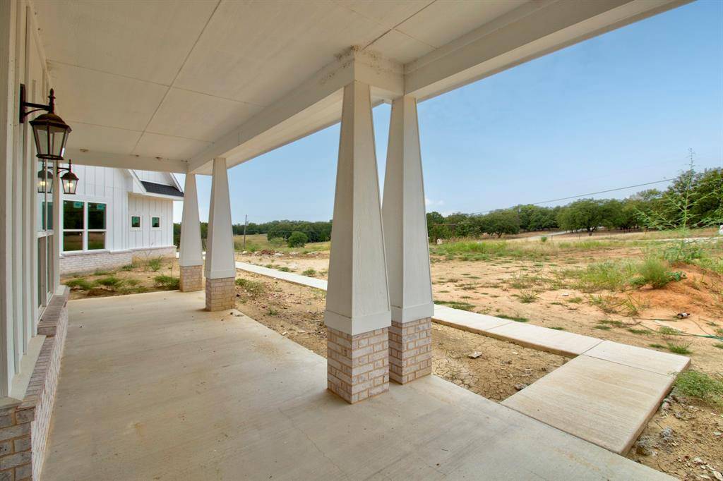 Sunset, TX 76270,117 Mustang Springs Circle