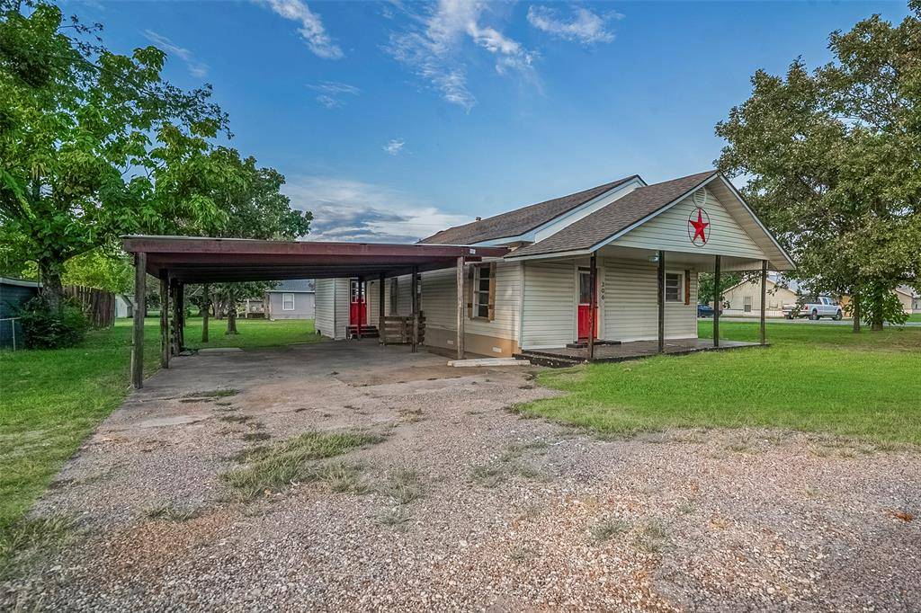 Savoy, TX 75479,306 N Front Street