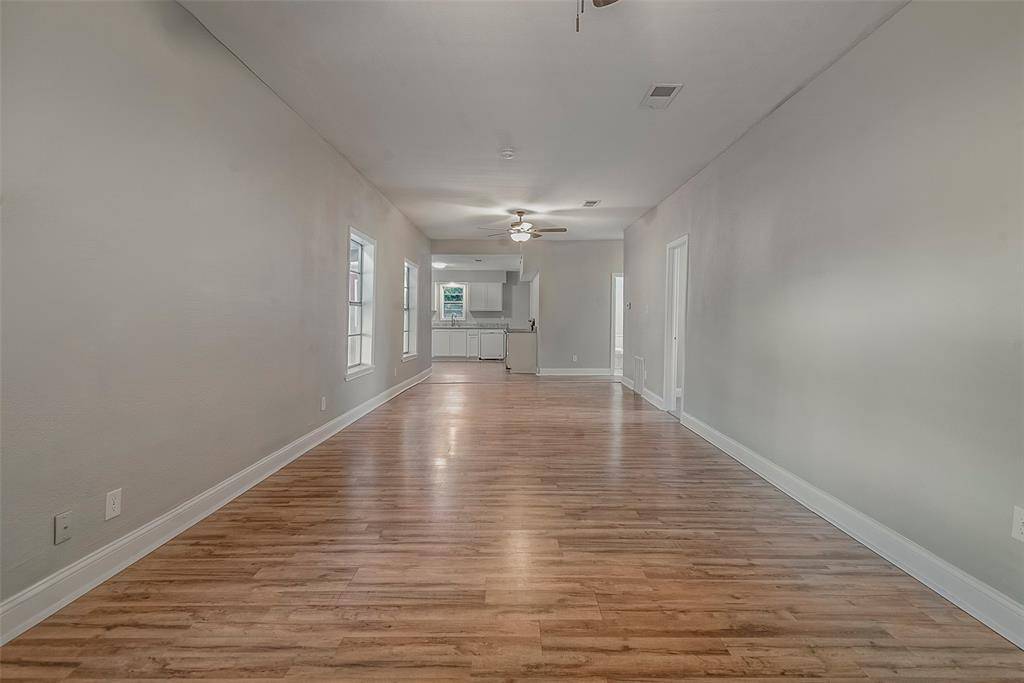 Savoy, TX 75479,306 N Front Street