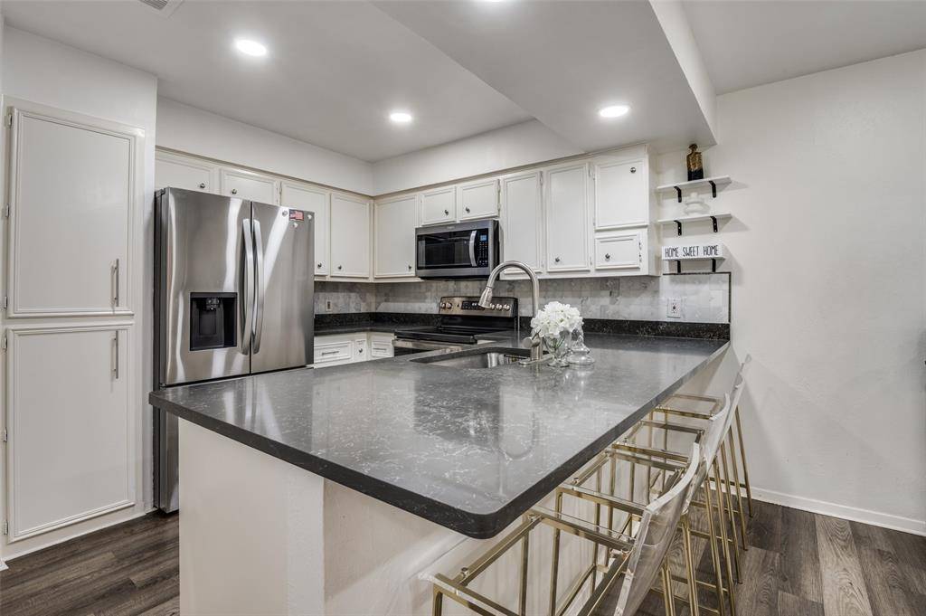 Bedford, TX 76021,801 Shady Creek Lane