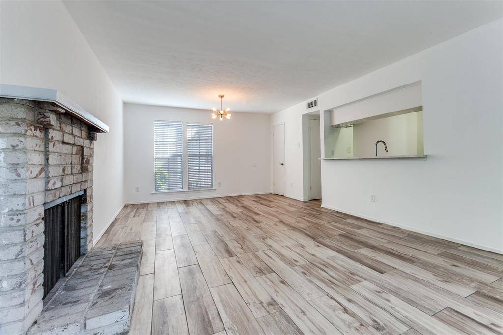 Dallas, TX 75240,5881 Preston View Boulevard #215