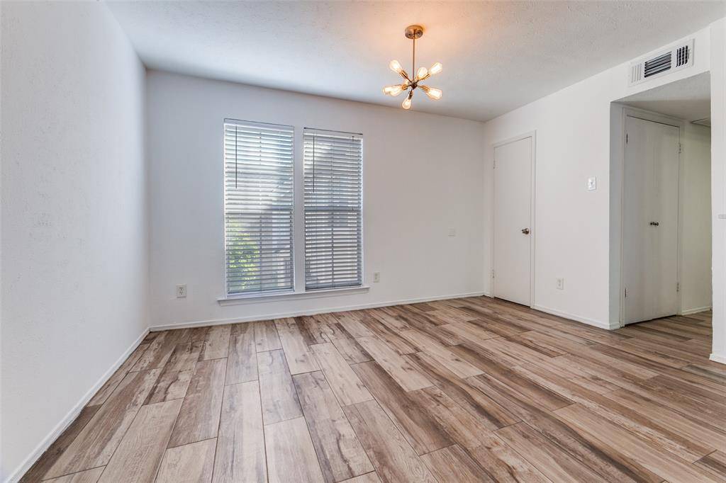 Dallas, TX 75240,5881 Preston View Boulevard #215