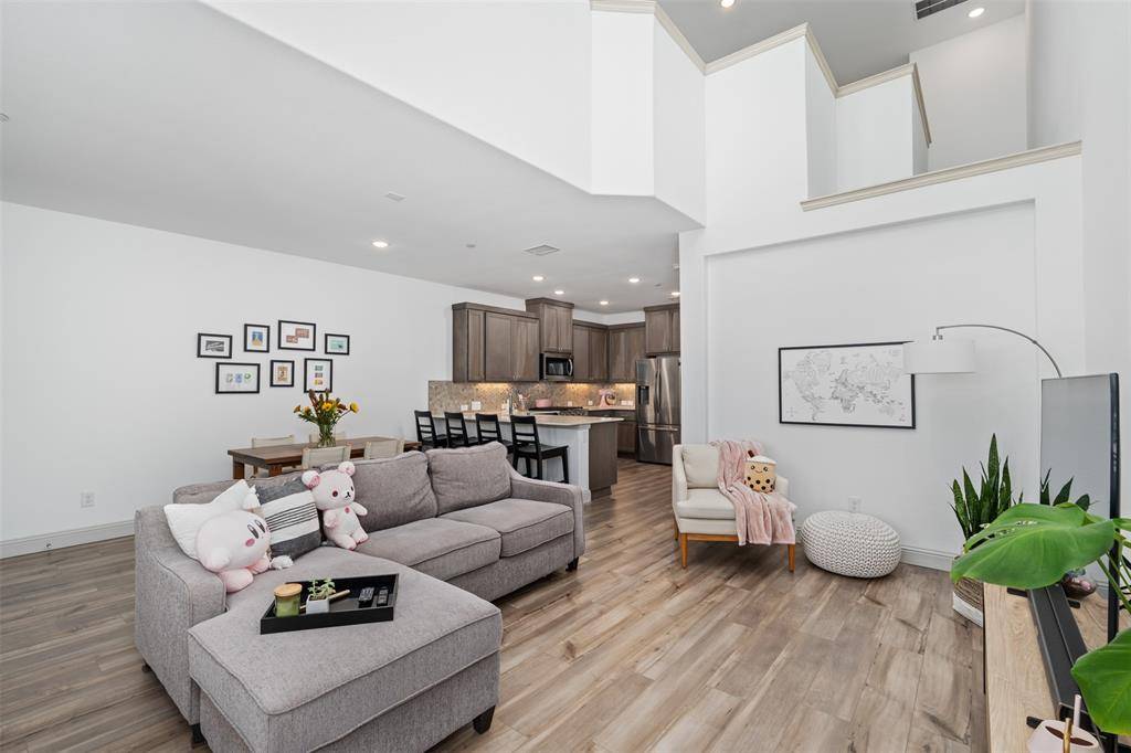 Mckinney, TX 75070,6153 Roper Road