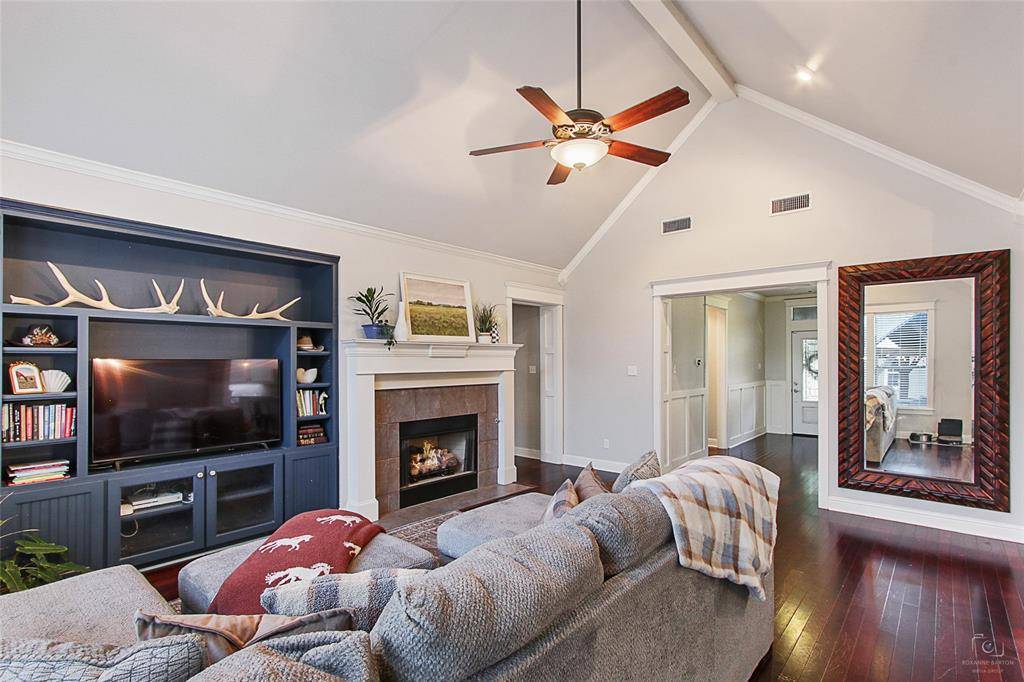 Van Alstyne, TX 75495,263 W Jefferson Street