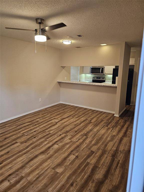 Arlington, TX 76012,1719 Crest Grove Drive