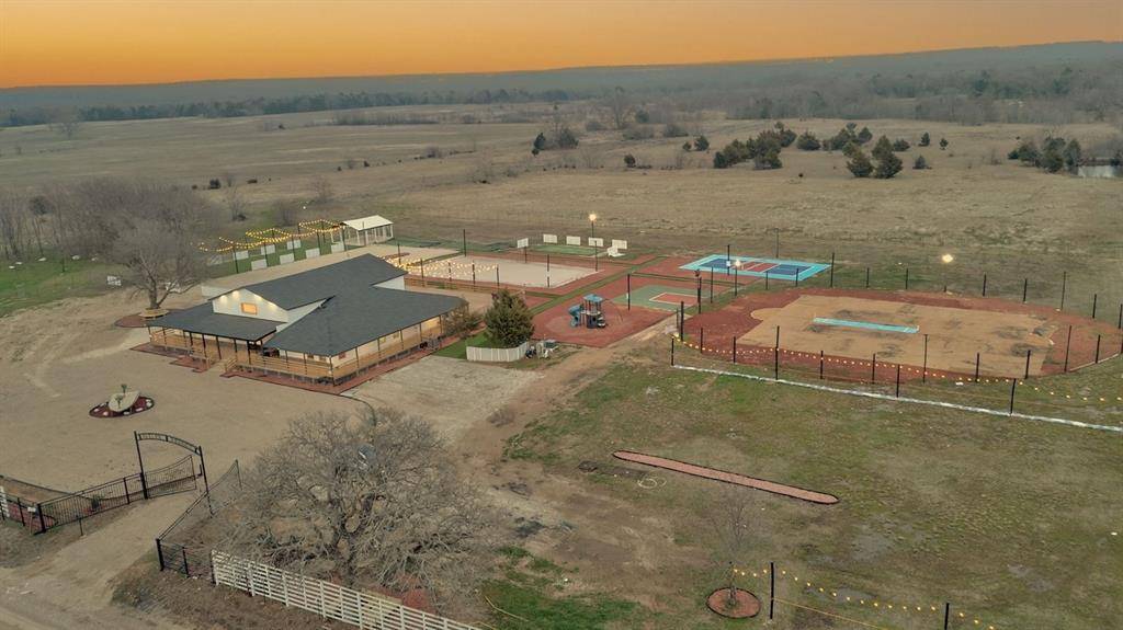 Gainesville, TX 76240,550 County Road 297