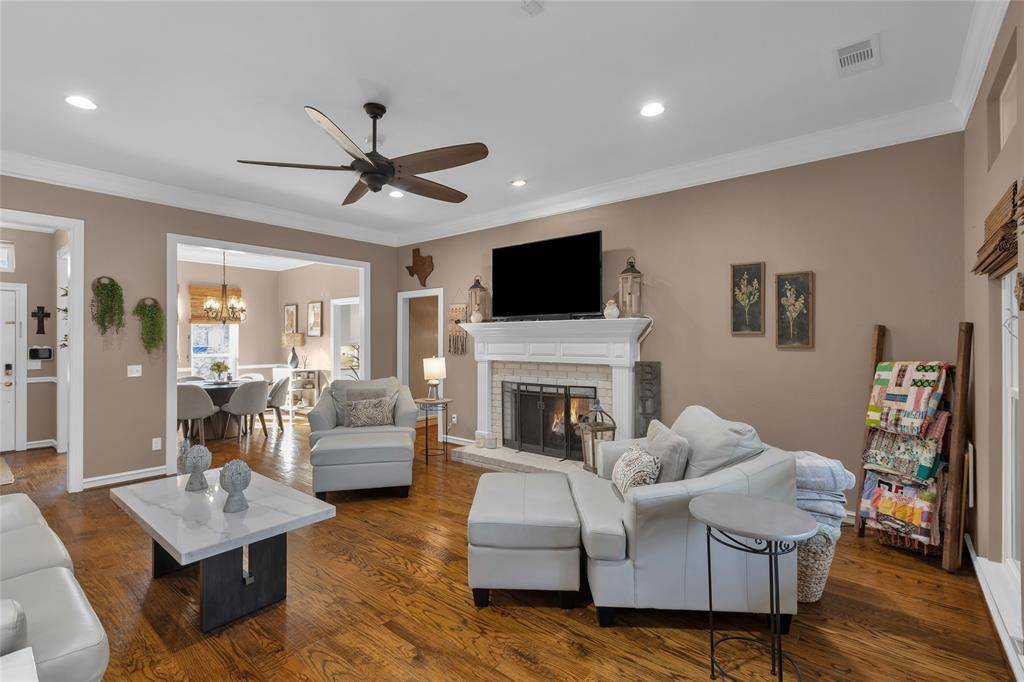 Plano, TX 75025,2609 Corby Drive