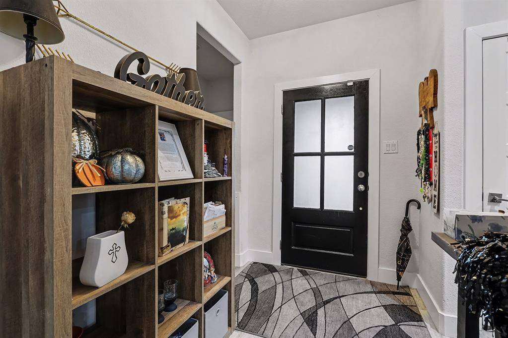 Palmer, TX 75152,220 Poinsetta Drive