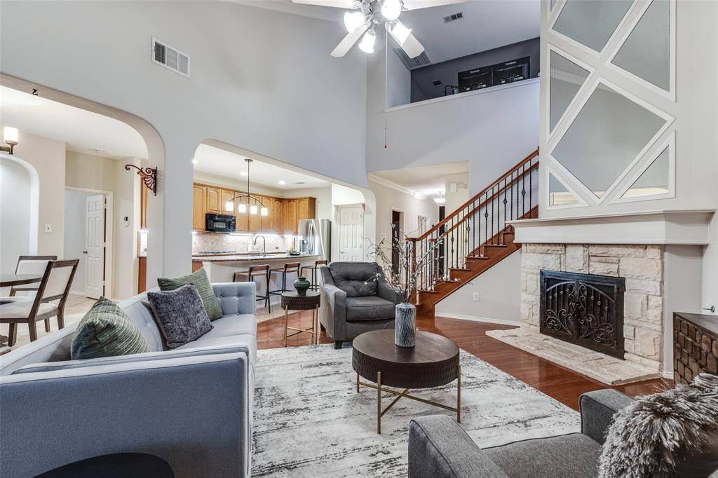 Grand Prairie, TX 75052,5048 Golden Eagle Drive