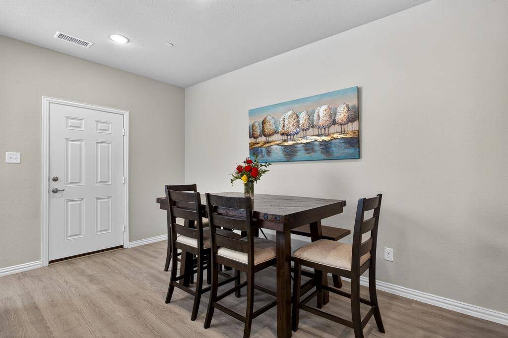 Lewisville, TX 75077,1277 Lamar Drive