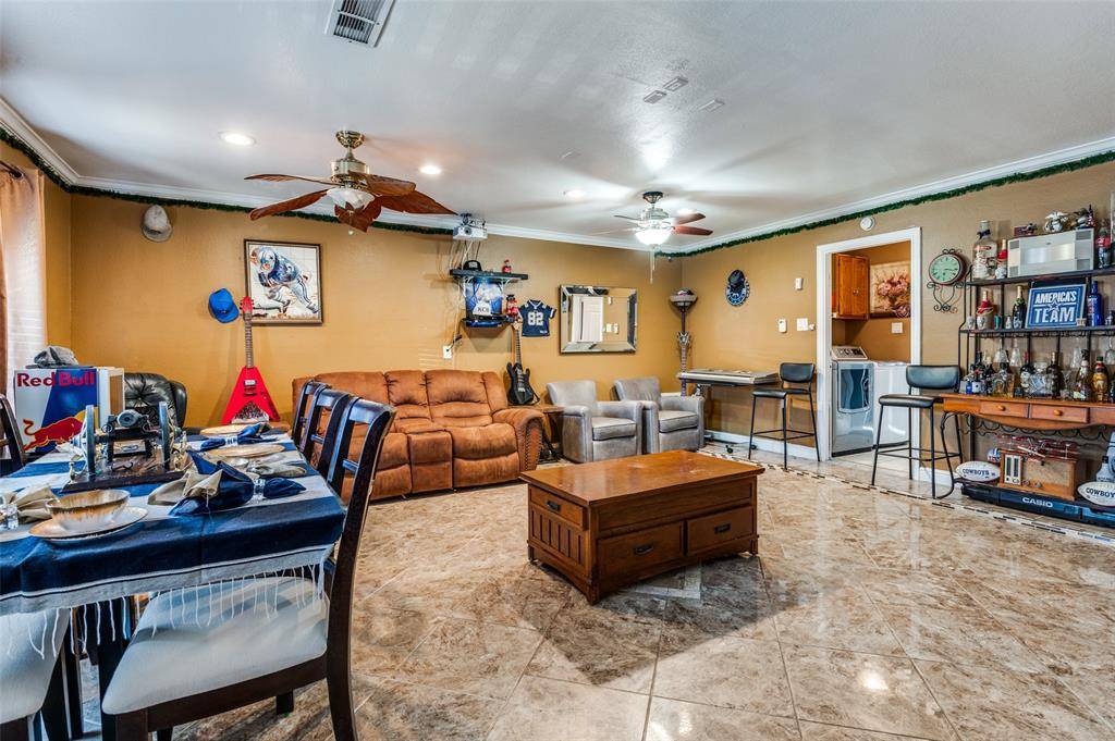 Mesquite, TX 75149,1258 Robinhood Boulevard