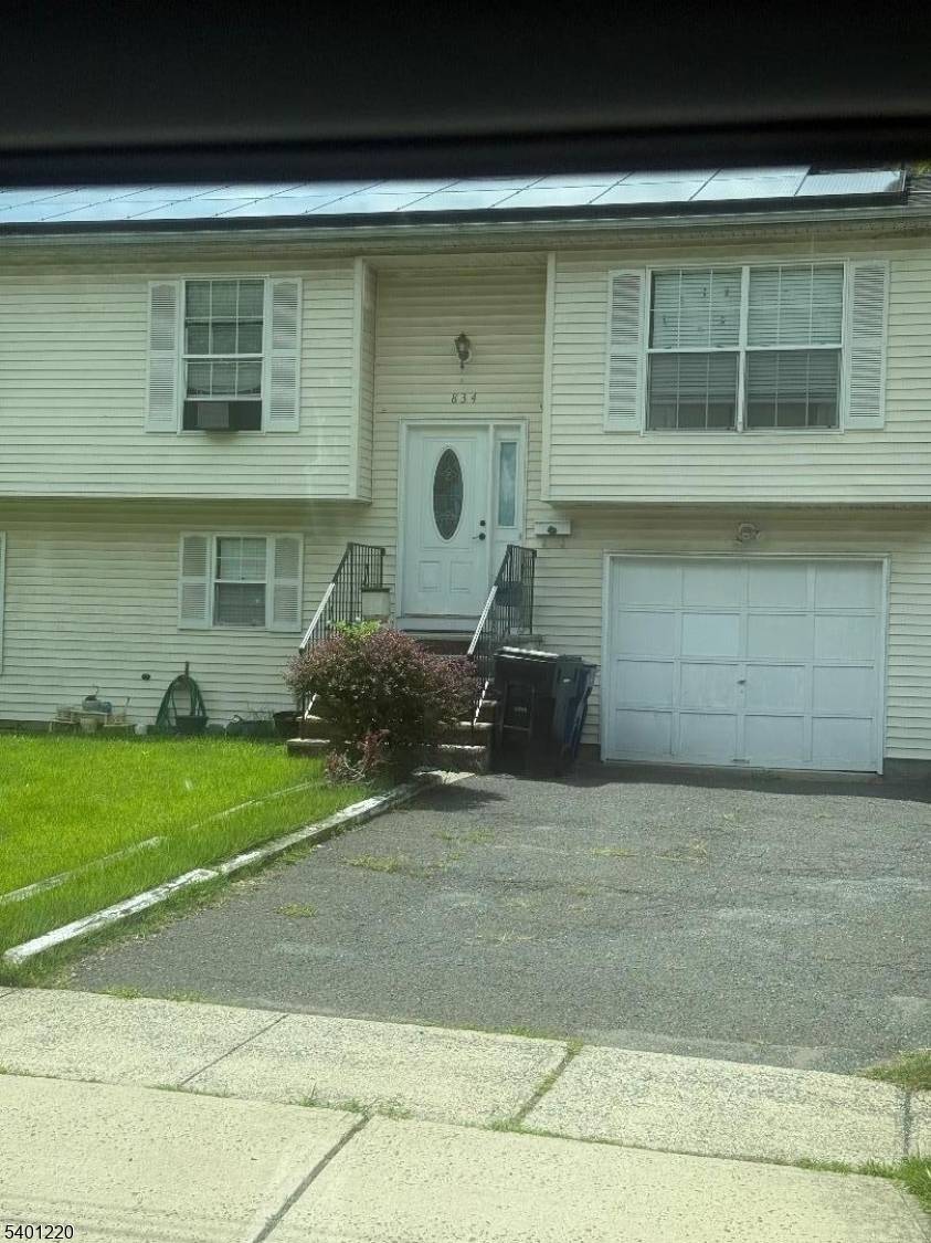 Plainfield City, NJ 07062,834 Central St