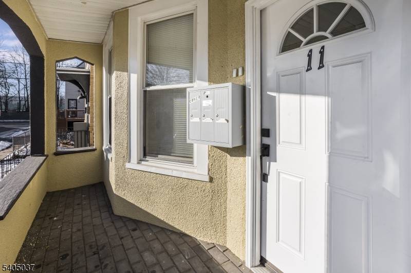 East Orange City, NJ 07017,11 Ellington St