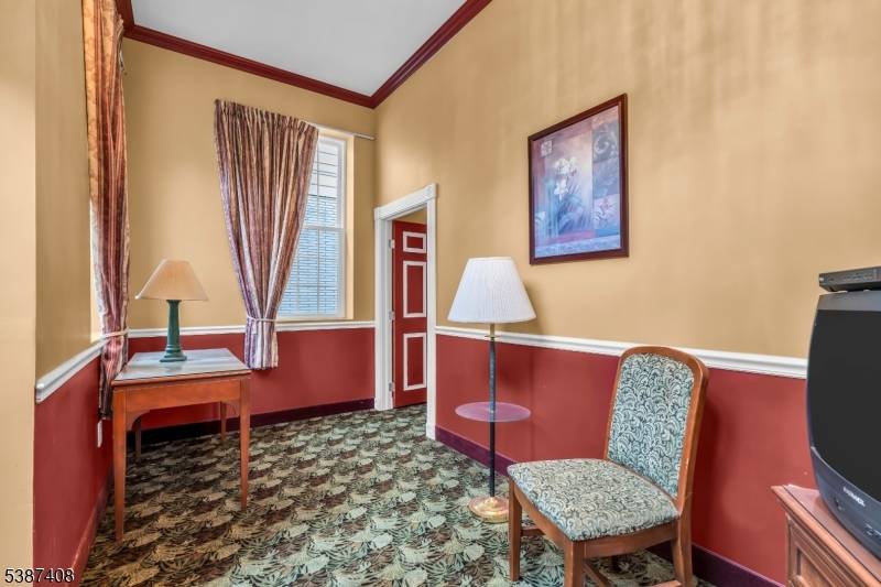 933 Lee Ave, Alpha Boro, NJ 08865