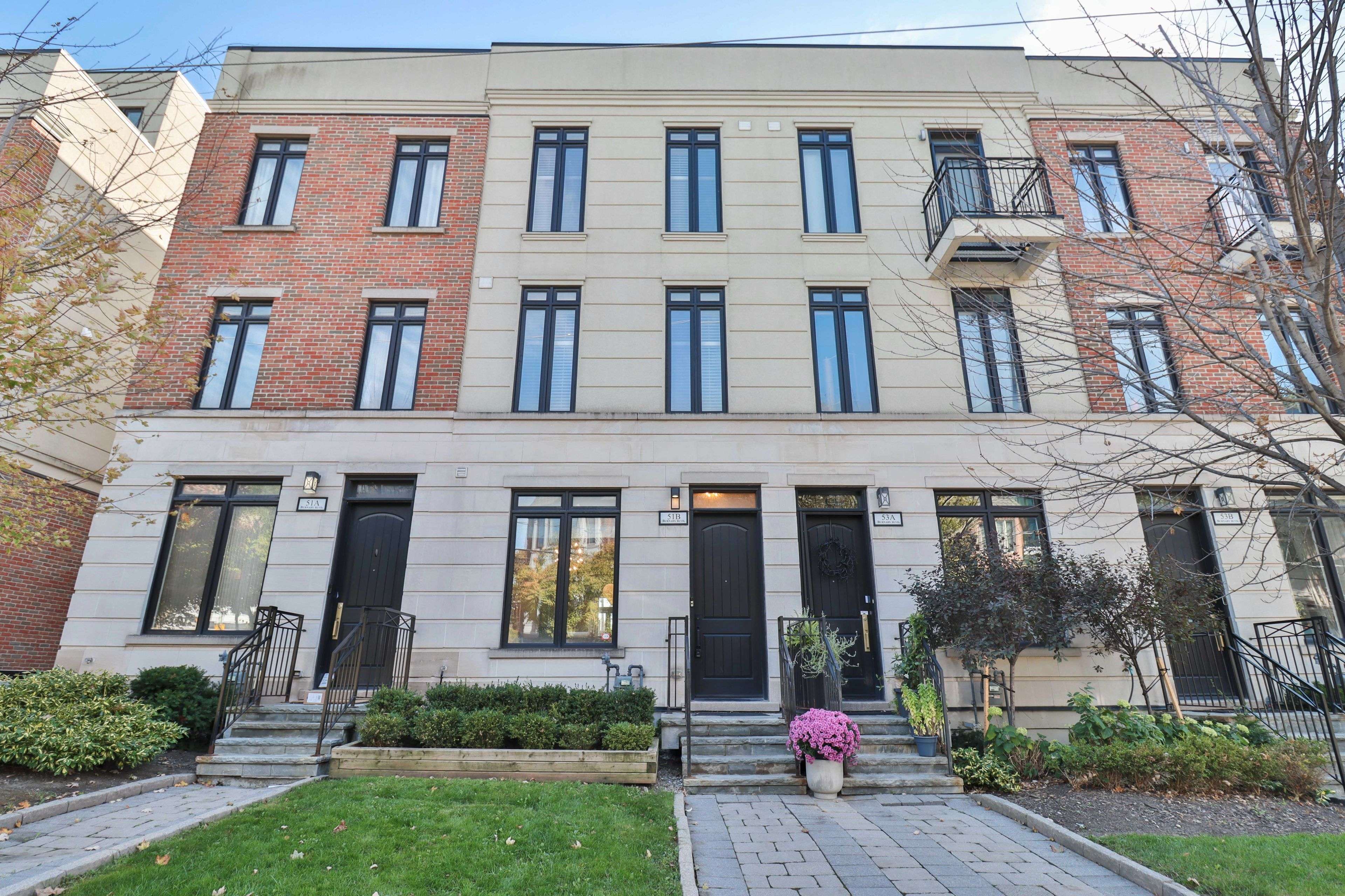 Toronto C03, ON M5N 1G3,51B Burnaby BLVD