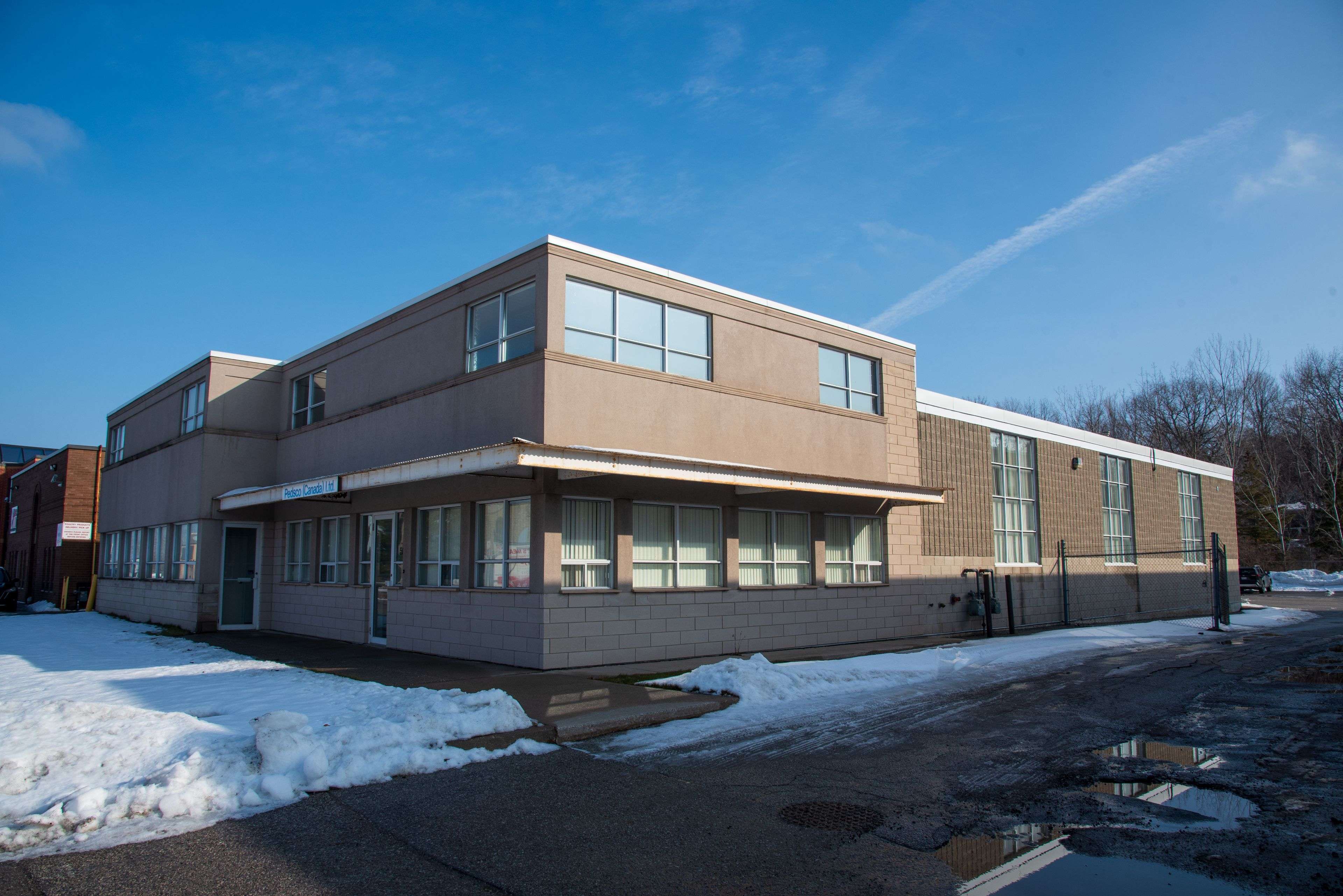 Toronto E08, ON M1M 3T9,59 Skagway AVE