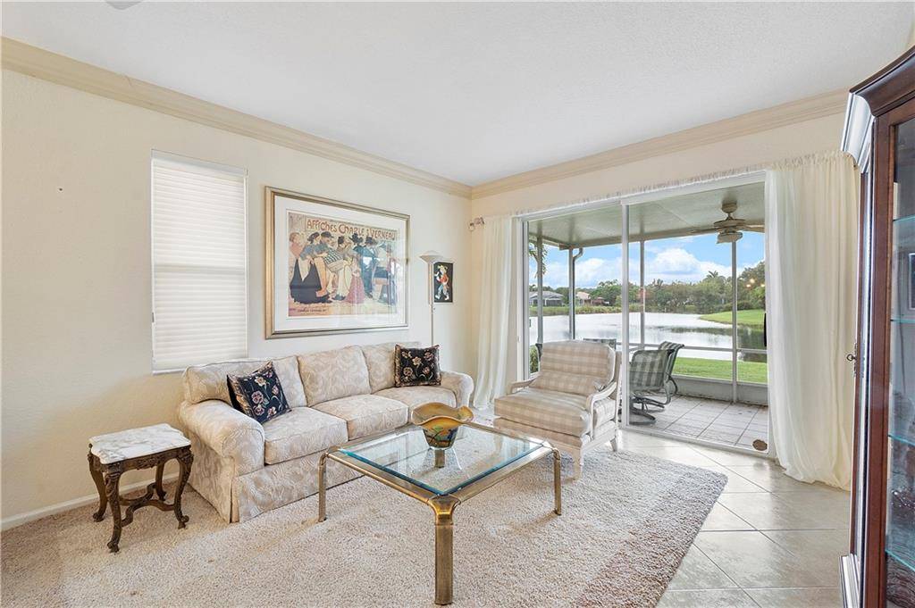 Boynton Beach, FL 33437,5690 Emerald Cay Ter #5690
