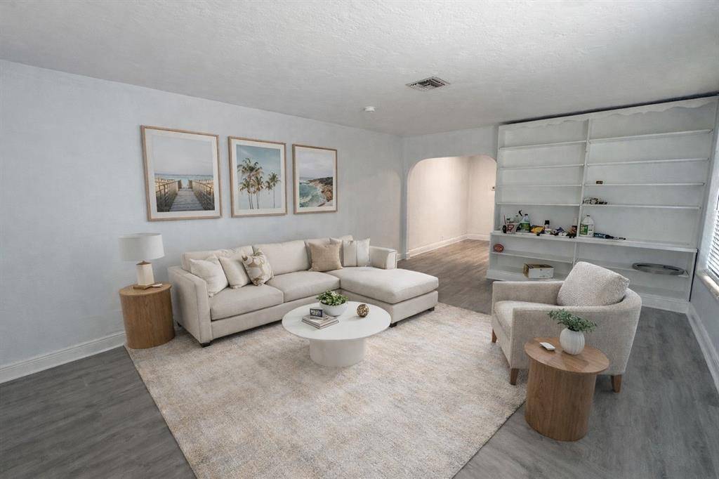 Hollywood, FL 33020,1921 Buchanan St