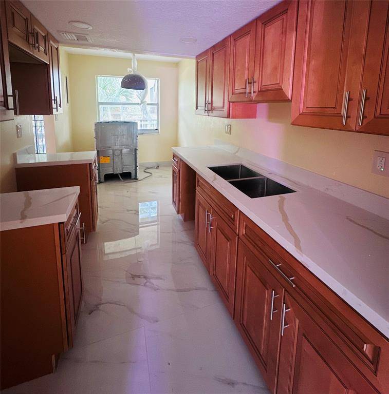 Lauderdale Lakes, FL 33319,3101 NW 47th Ter #335