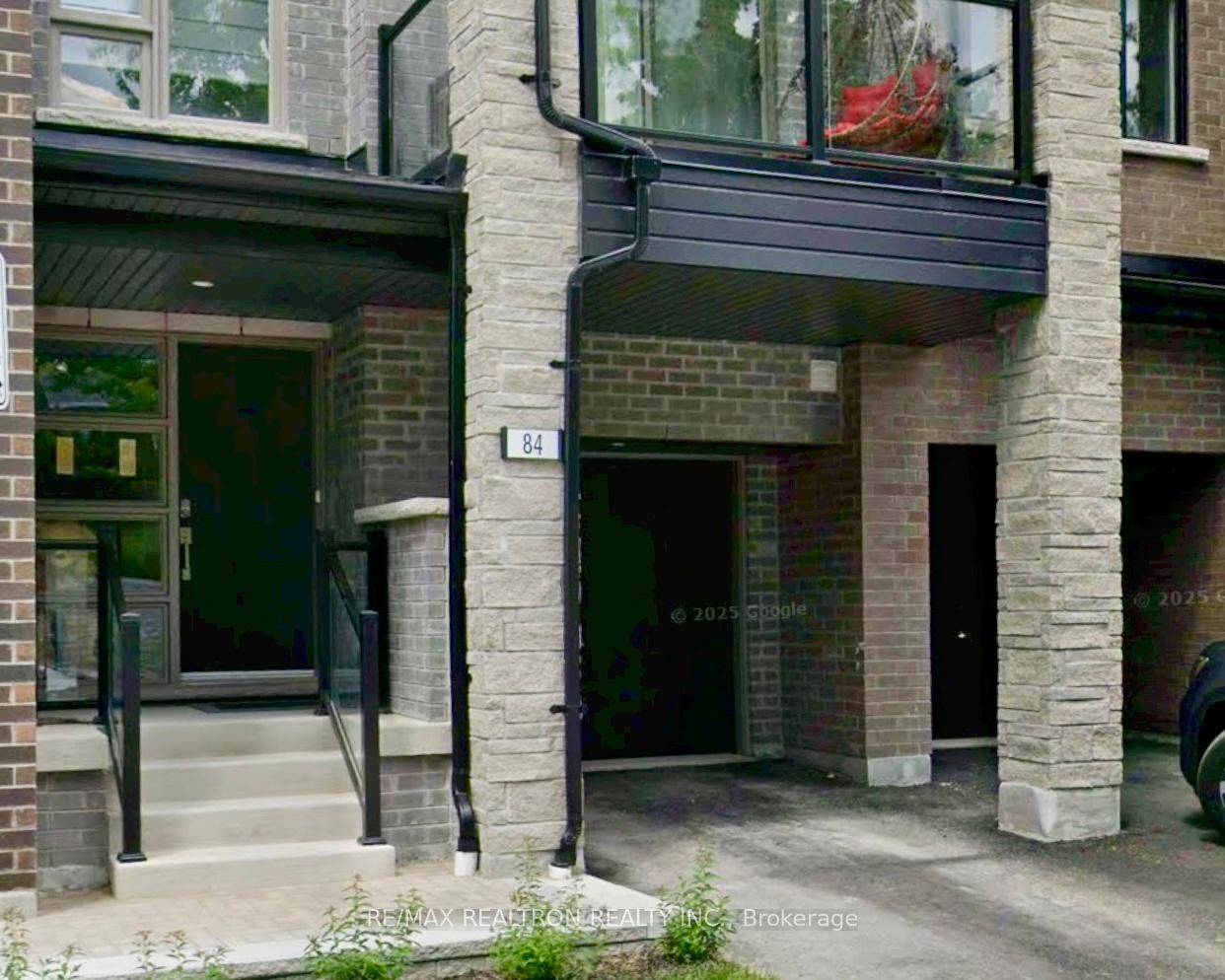 Markham, ON L6C 3L7,84 Herman Gilroy LN