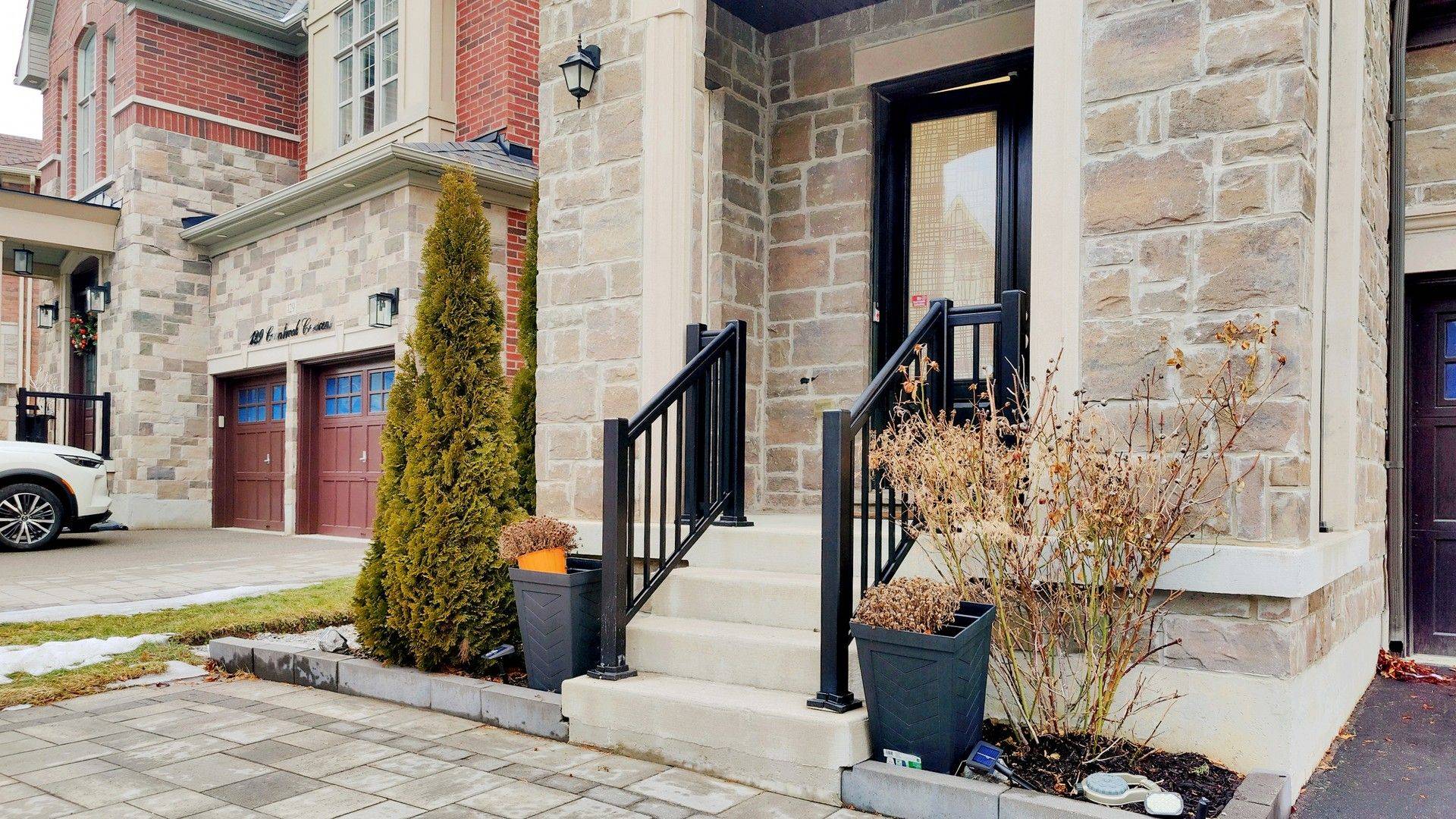 Vaughan, ON L4H 4G9,125 Cranbrook CRES