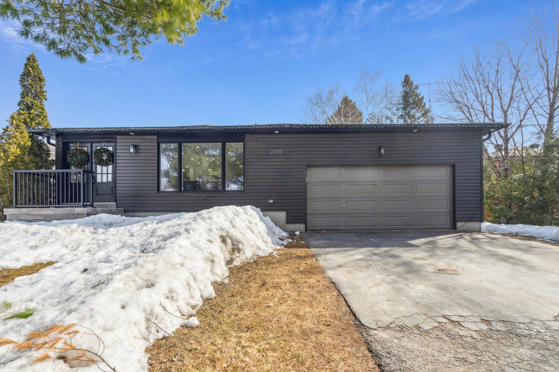 Innisfil, ON L9S 2C4,2199 Richard ST E