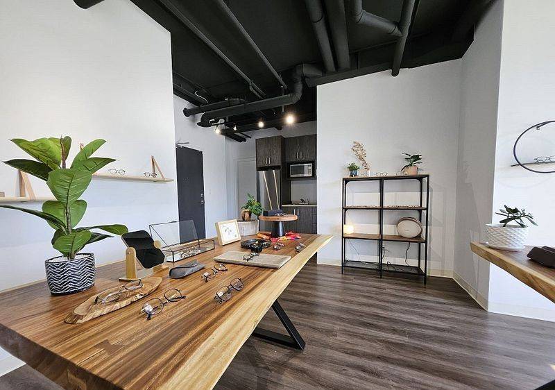 Markham, ON L6B 1P3,3380 Bur Oak AVE #8