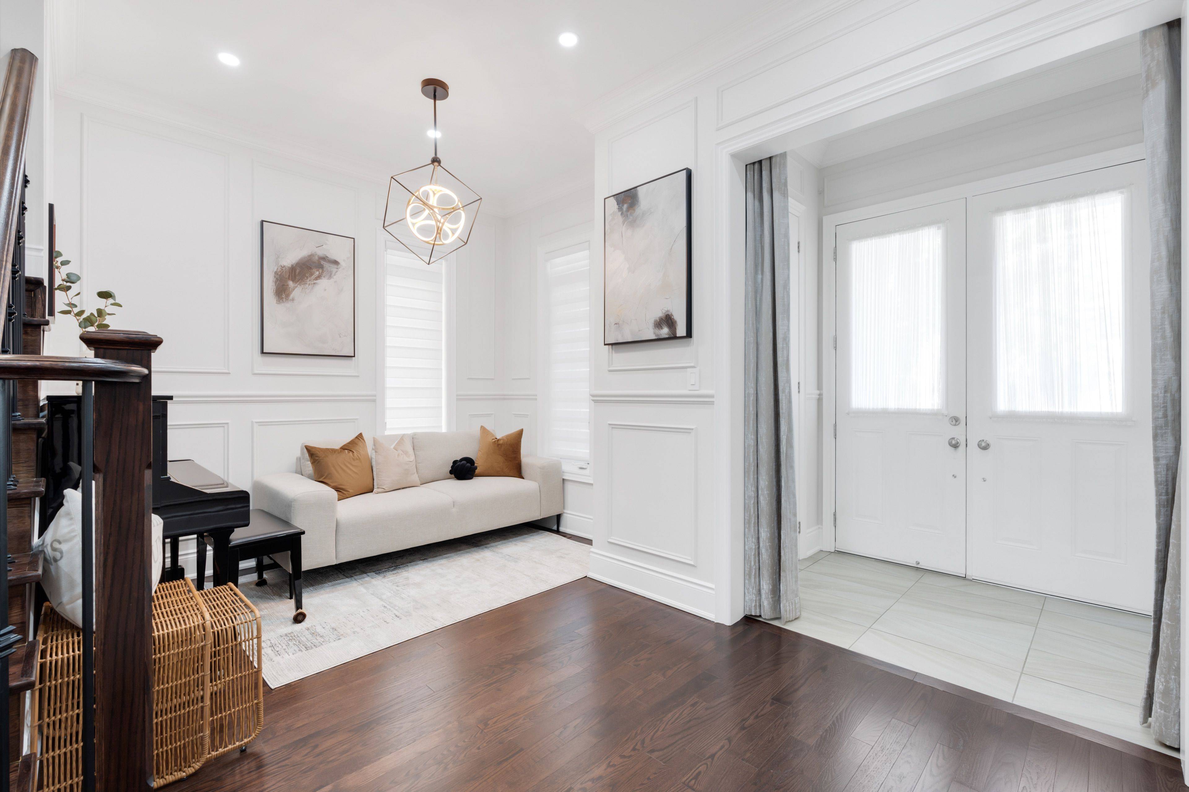 Markham, ON L6C 0X8,9 Mario AVE