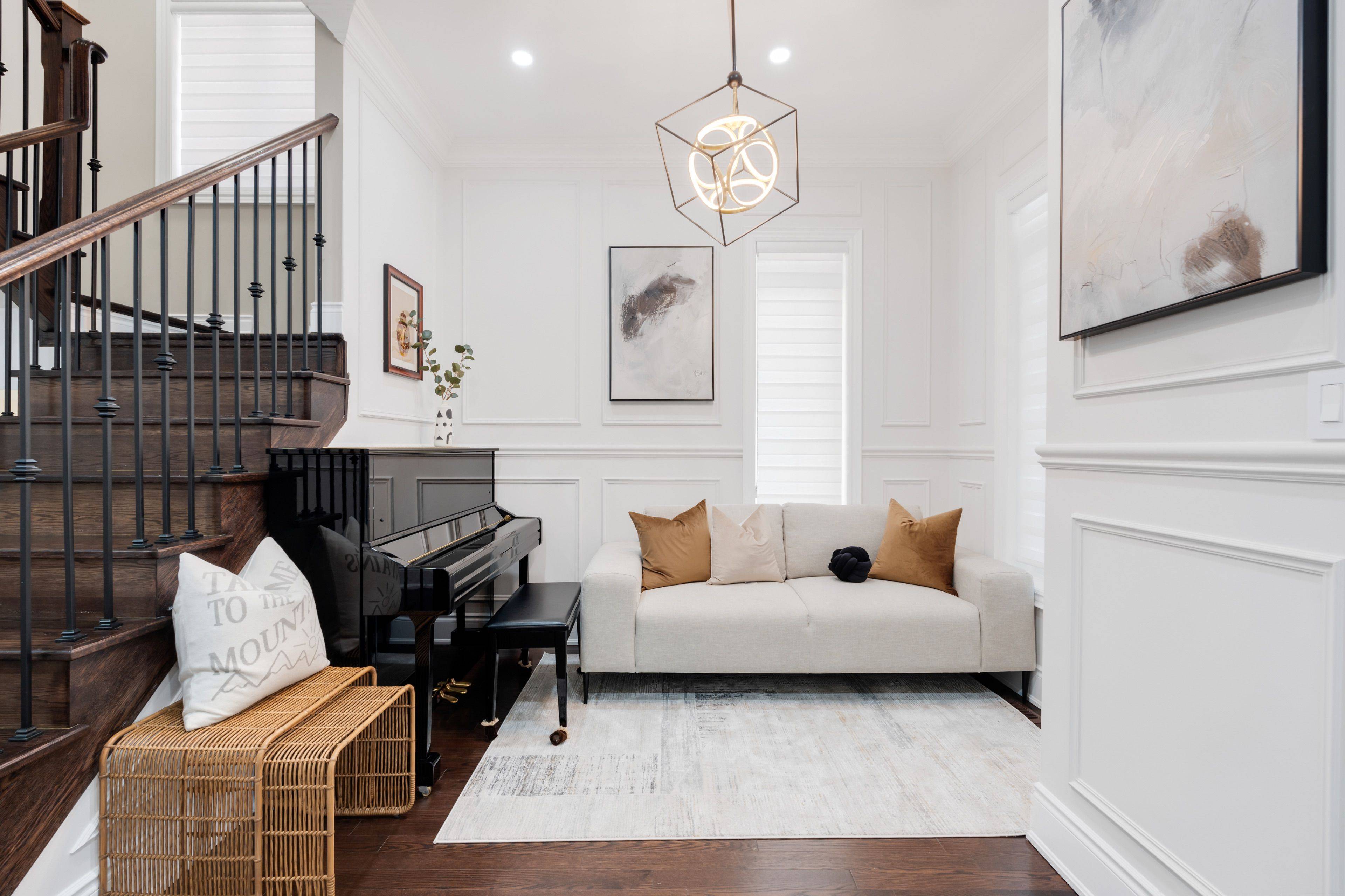 Markham, ON L6C 0X8,9 Mario AVE