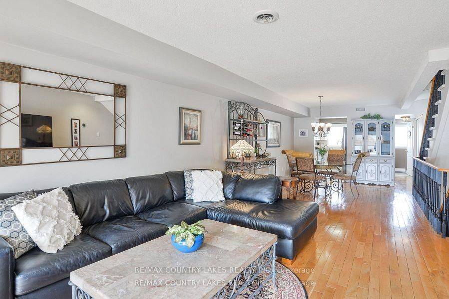 Ramara, ON L0K 1B0,24 Laguna Pkwy #15