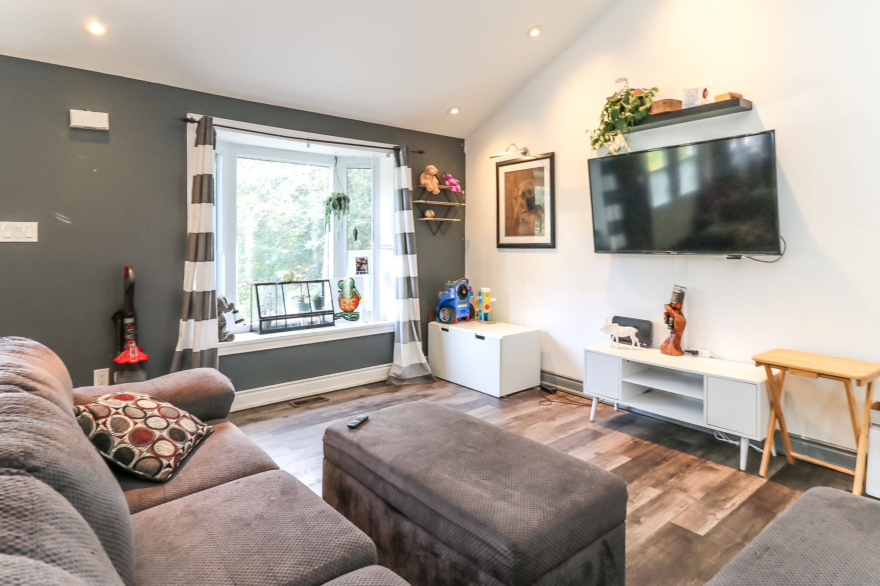 Wasaga Beach, ON L9Z 2Y3,67 Constance BLVD