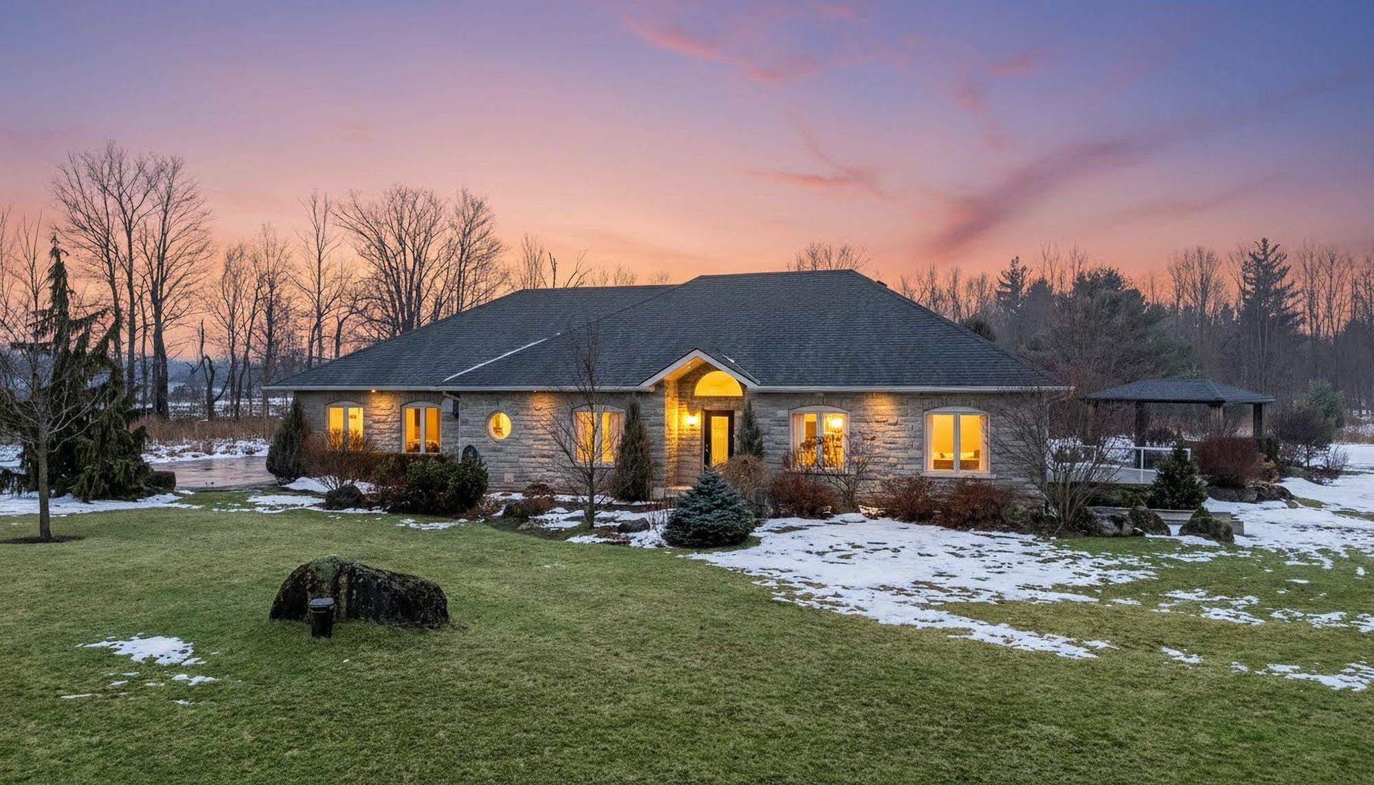 Milton, ON L0P 1B0,9300 First Line