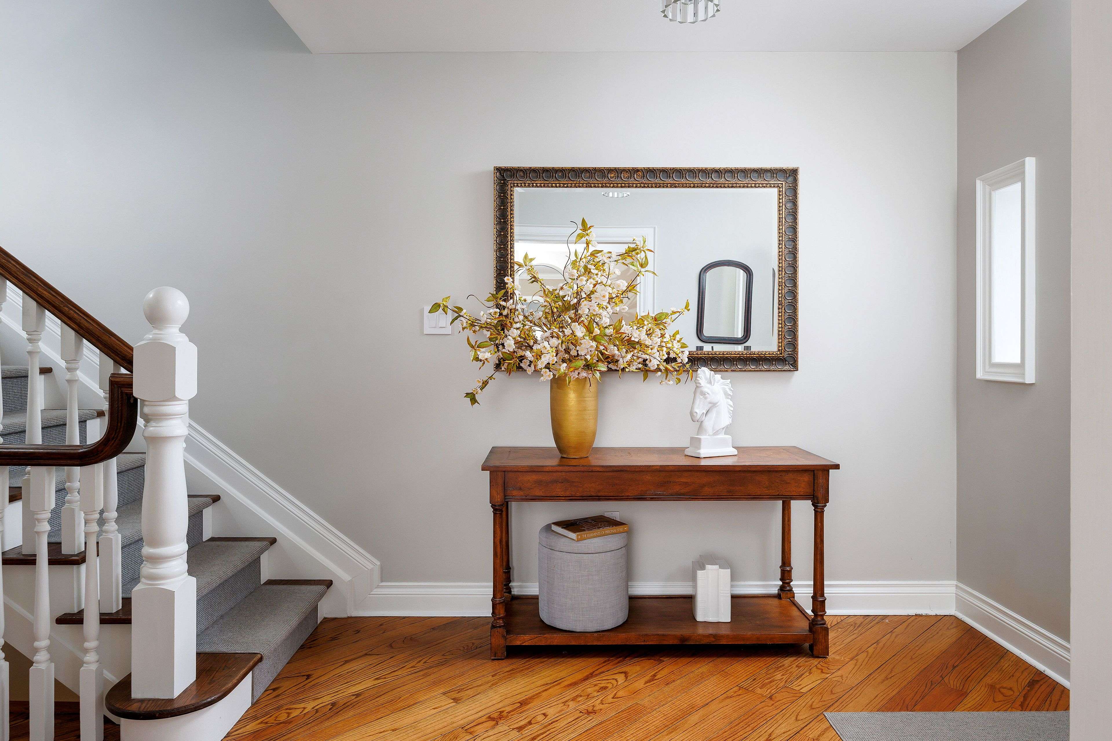 Toronto W07, ON M8Z 3T2,37 Thompson AVE