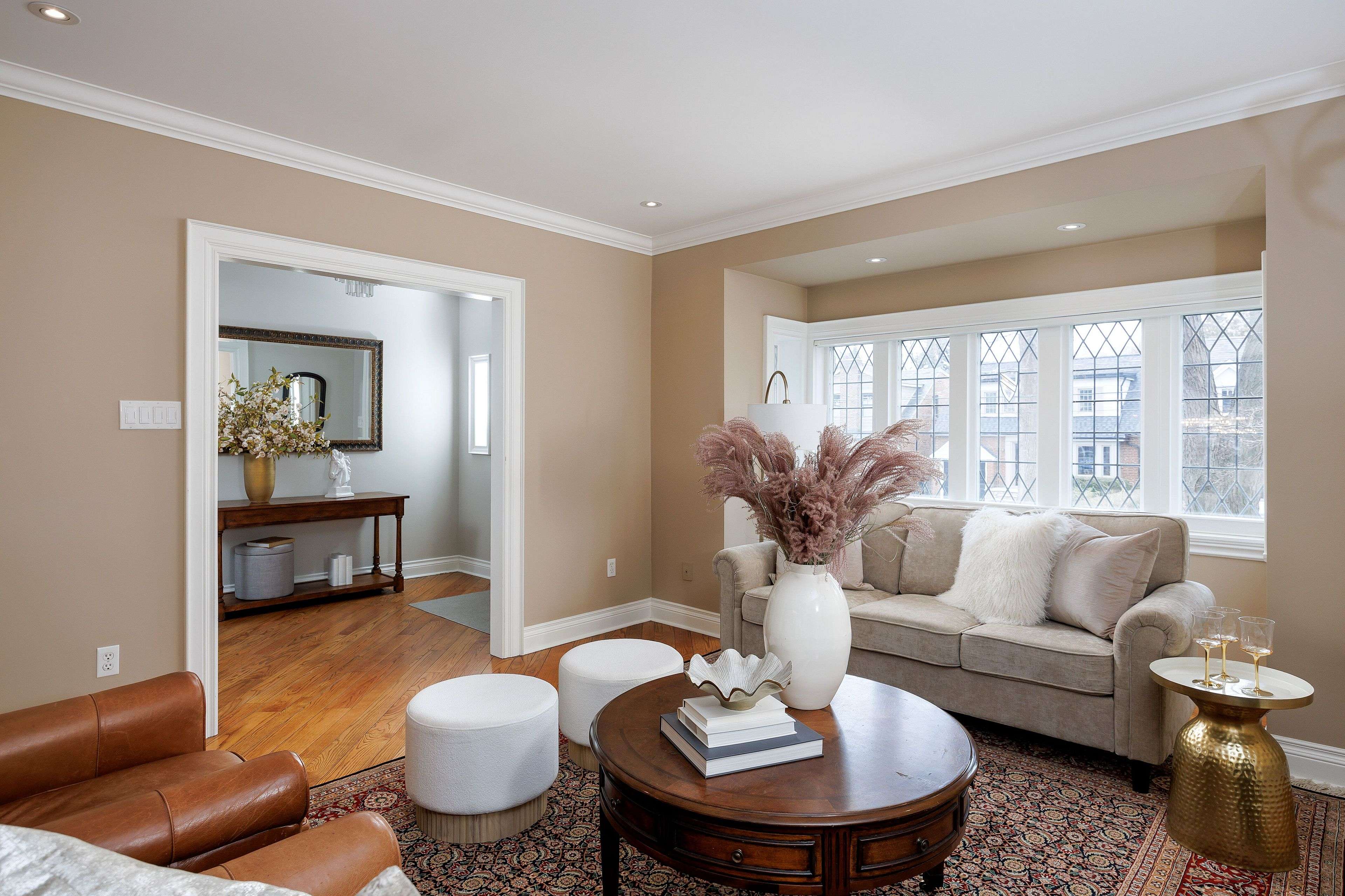 Toronto W07, ON M8Z 3T2,37 Thompson AVE