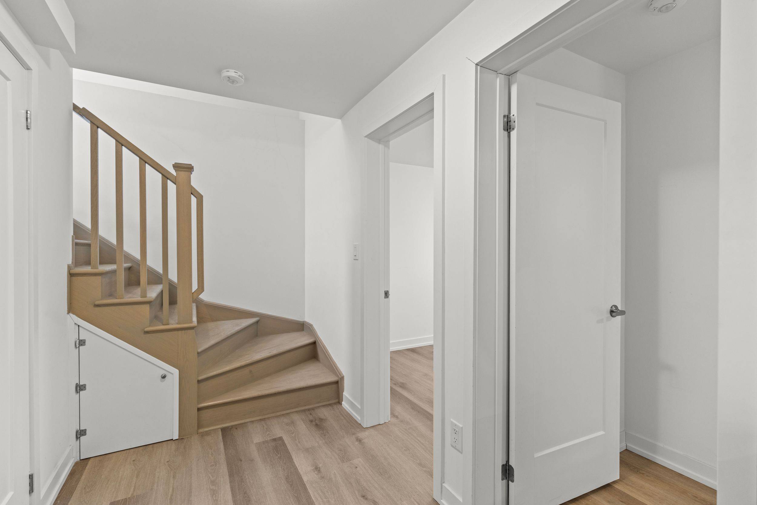 Niagara Falls, ON L2E 0C2,4263 fourth AVE #511