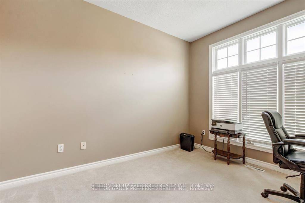 London South, ON N6K 4X5,14 Cadeau TER #12