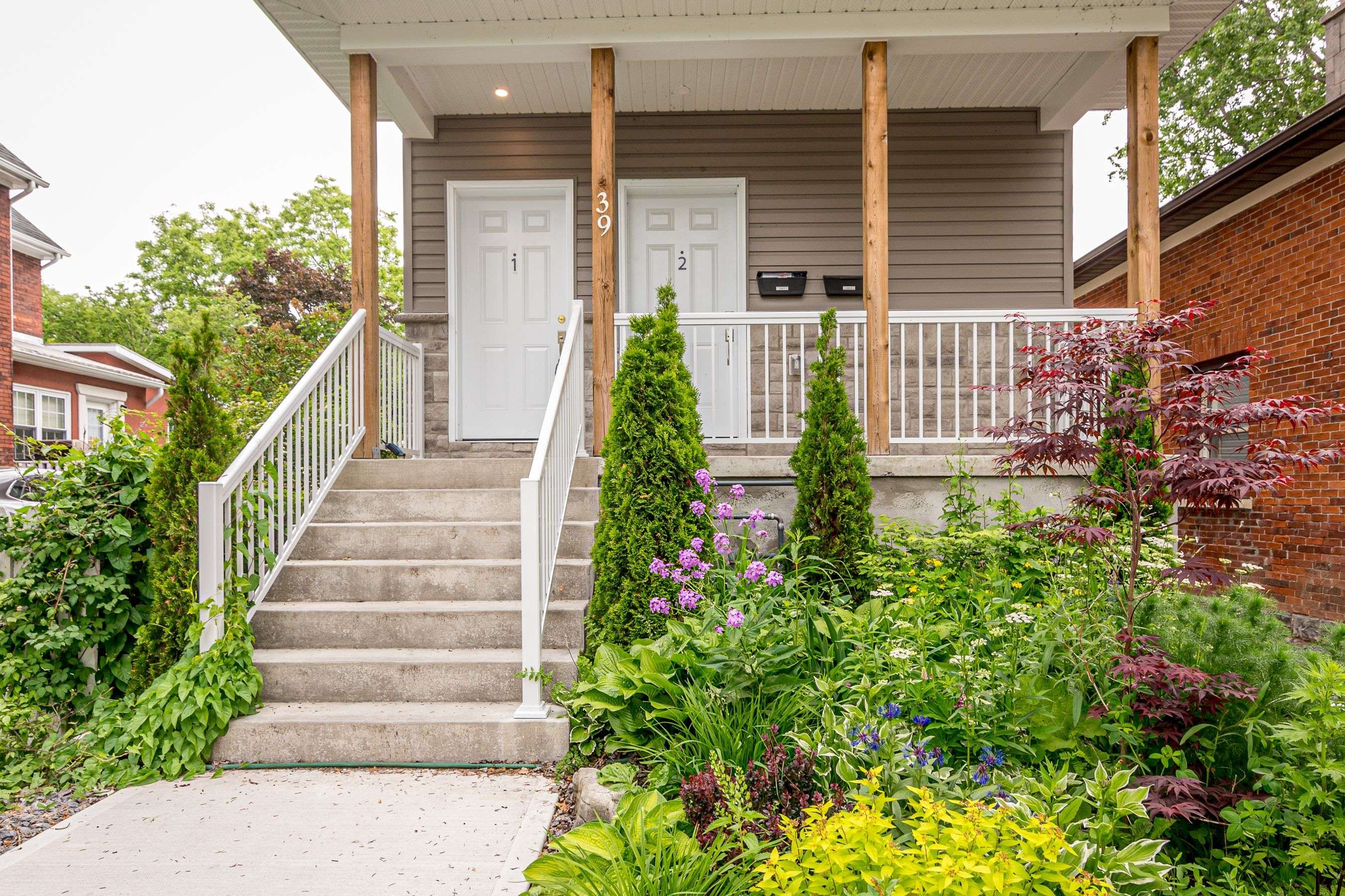 Kingston, ON K7L 4H5,39 Ellerbeck ST