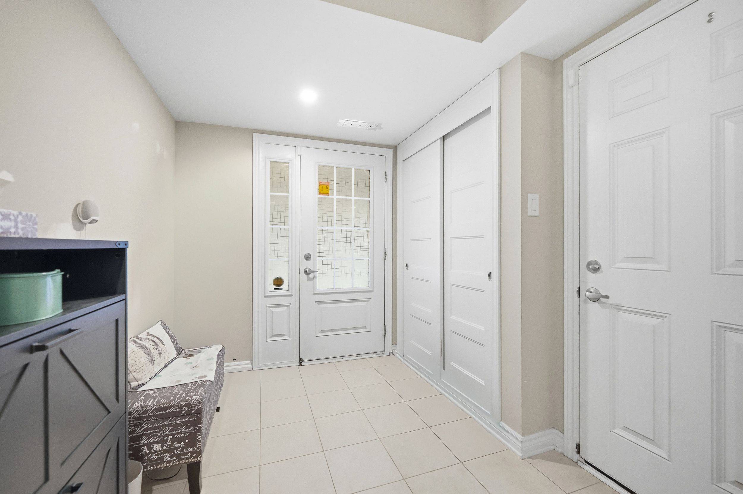 Orleans - Cumberland And Area, ON K4A 1A9,322 Citrine ST