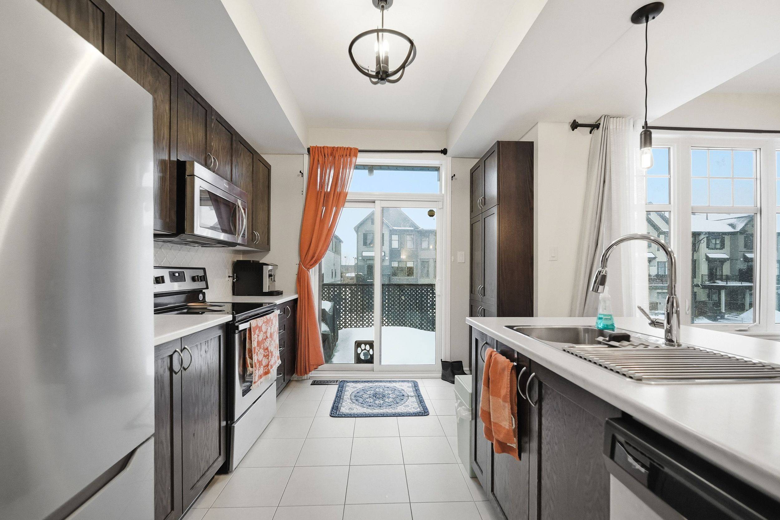 Orleans - Cumberland And Area, ON K4A 1A9,322 Citrine ST