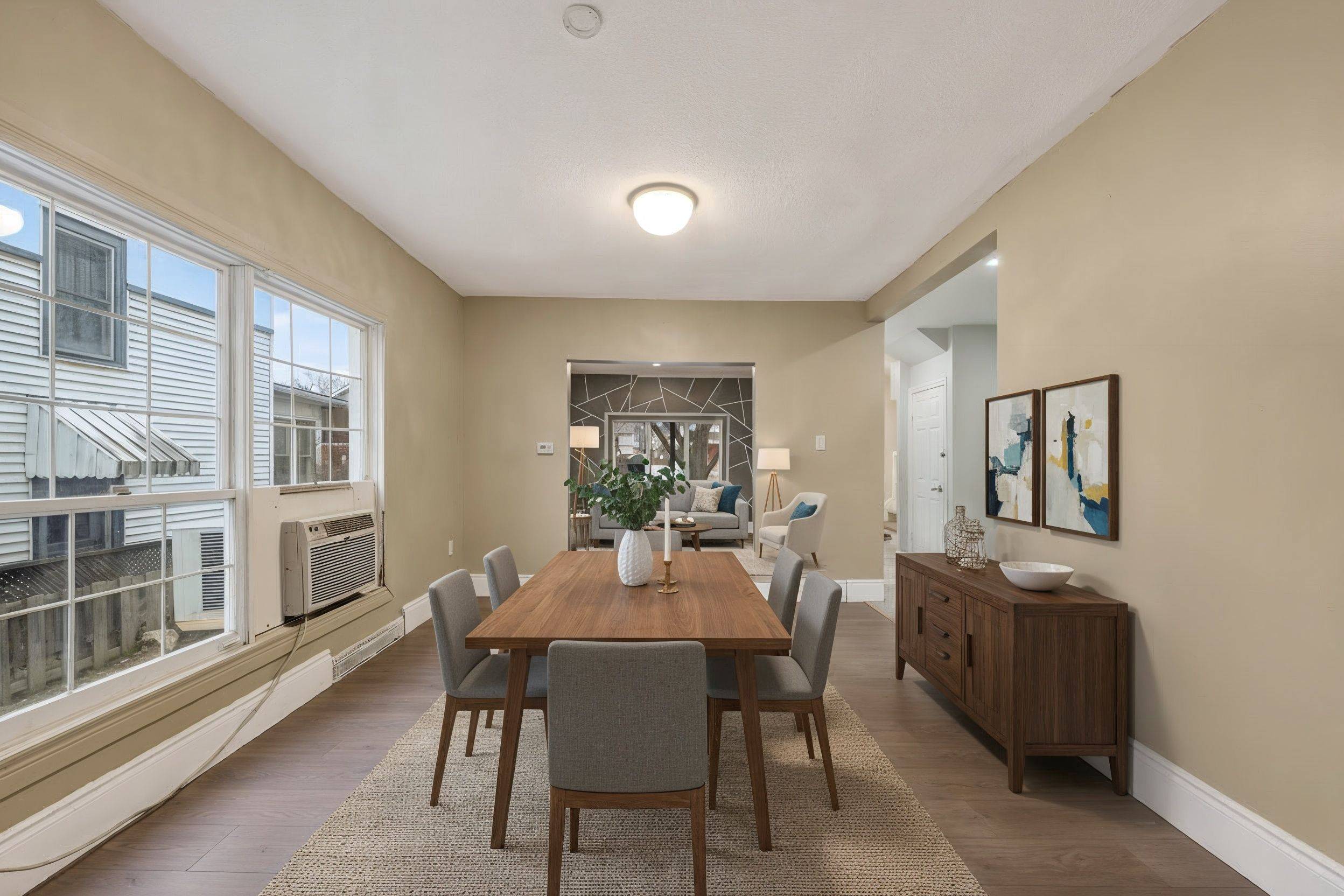 Niagara Falls, ON L2E 4N6,4576 Fourth AVE