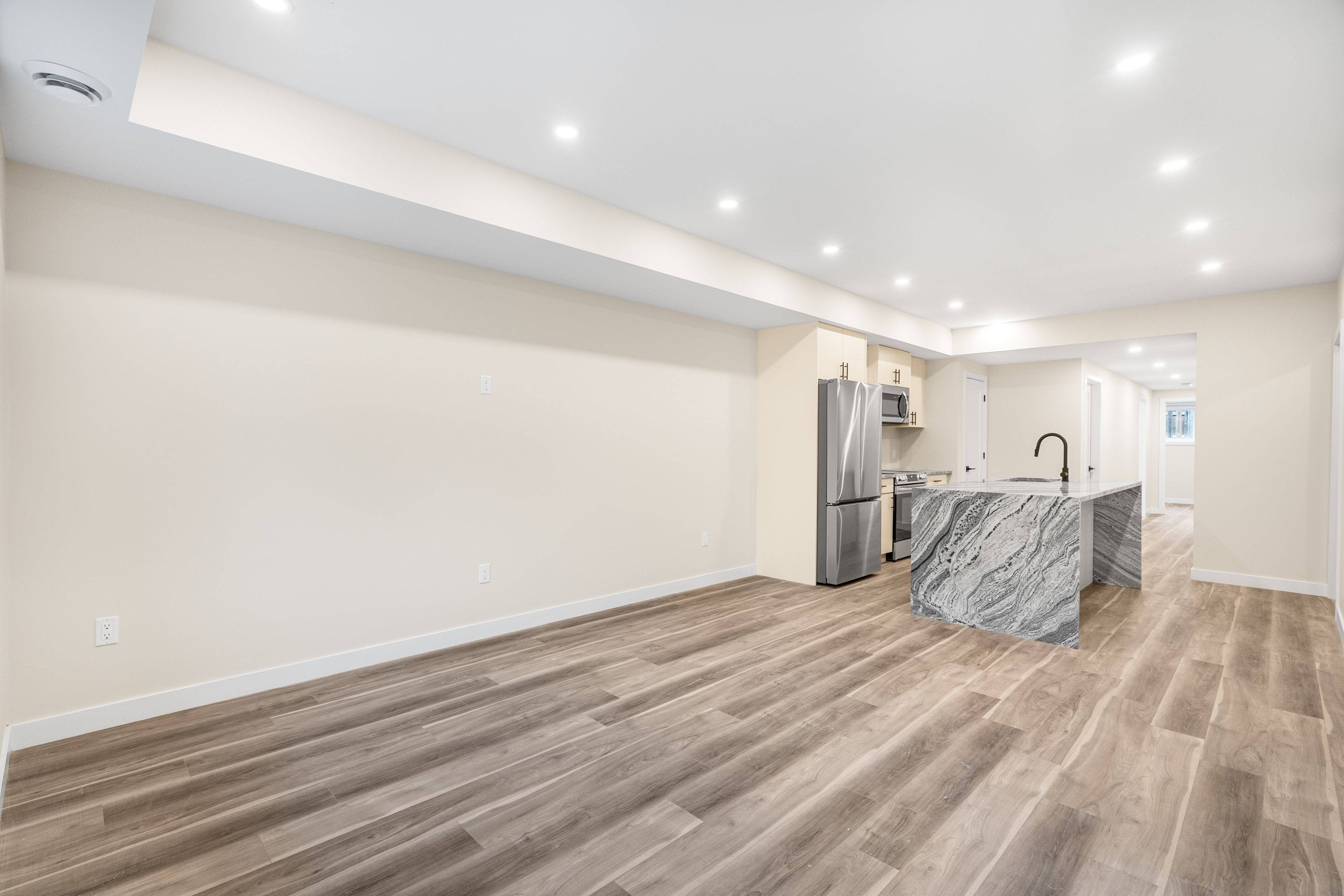 Glebe - Ottawa East And Area, ON K1S 2Z4,195 Hopewell AVE #C