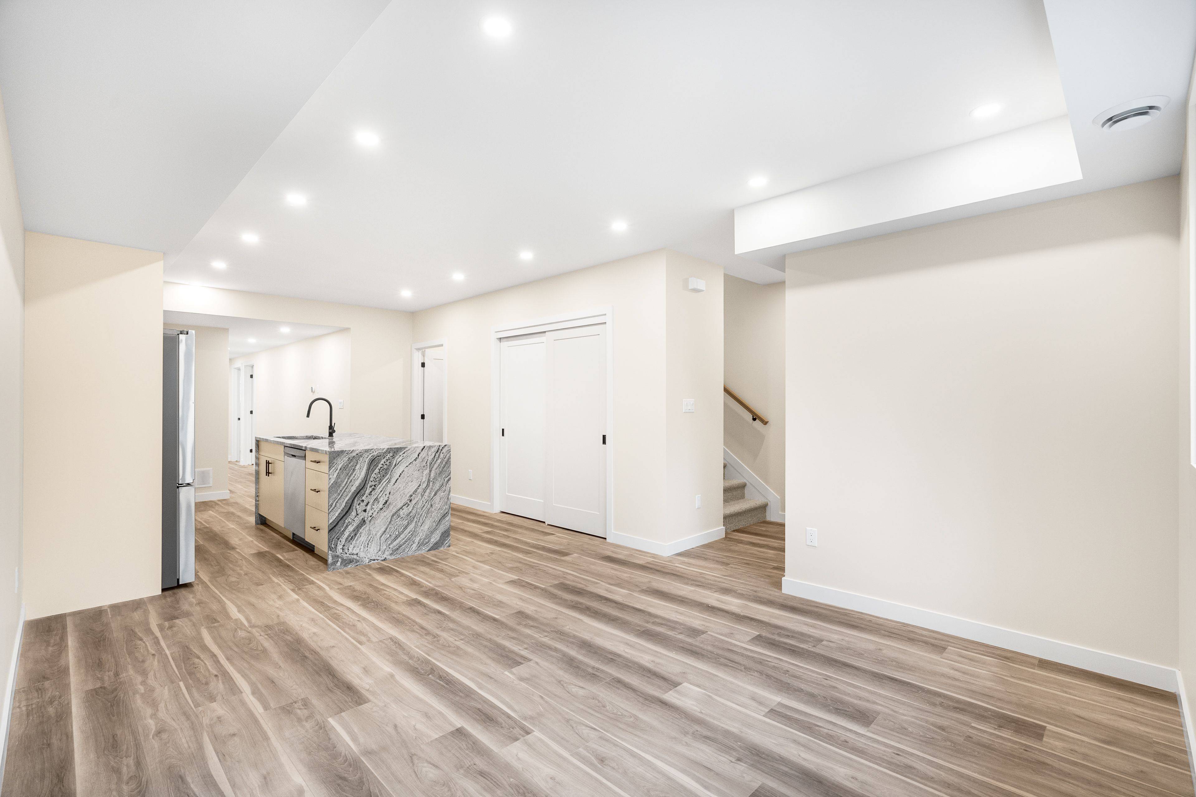 Glebe - Ottawa East And Area, ON K1S 2Z4,195 Hopewell AVE #C