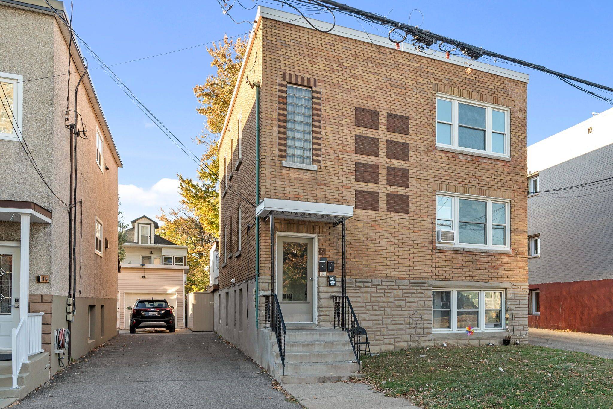 Vanier And Kingsview Park, ON K1L 7Z1,71 Genest ST #Unit 2