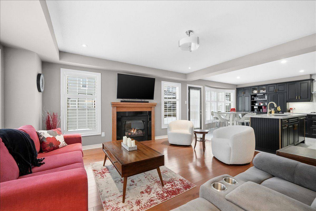 Orleans - Cumberland And Area, ON K4A 0V3,600 Calla Lily TER